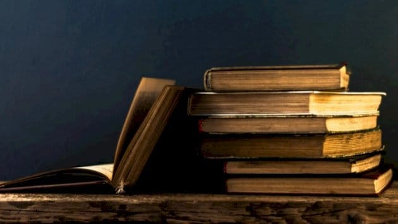 صورة أمثلة عن الفعل المبني للمجهول