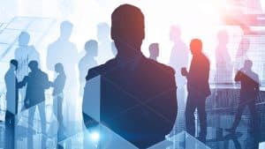 إيجابيات وسلبيات القيادة الإدارية