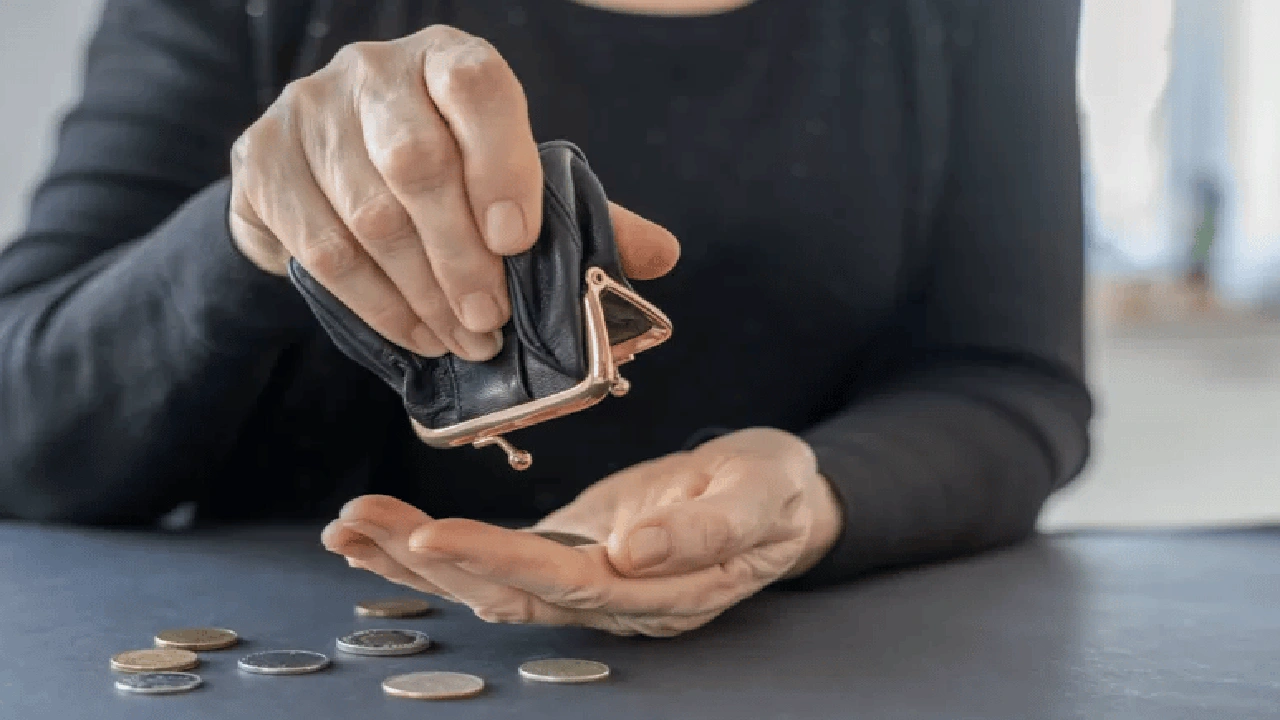 صورة ابيات شعر عن غلاء المعيشة