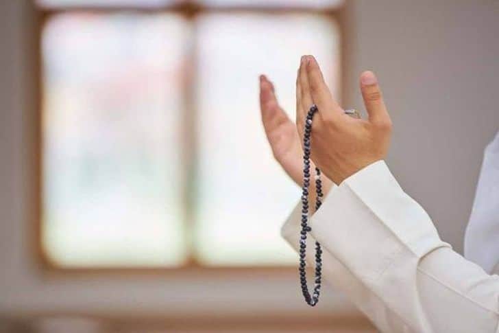 ابيات شعر في دعاء الله