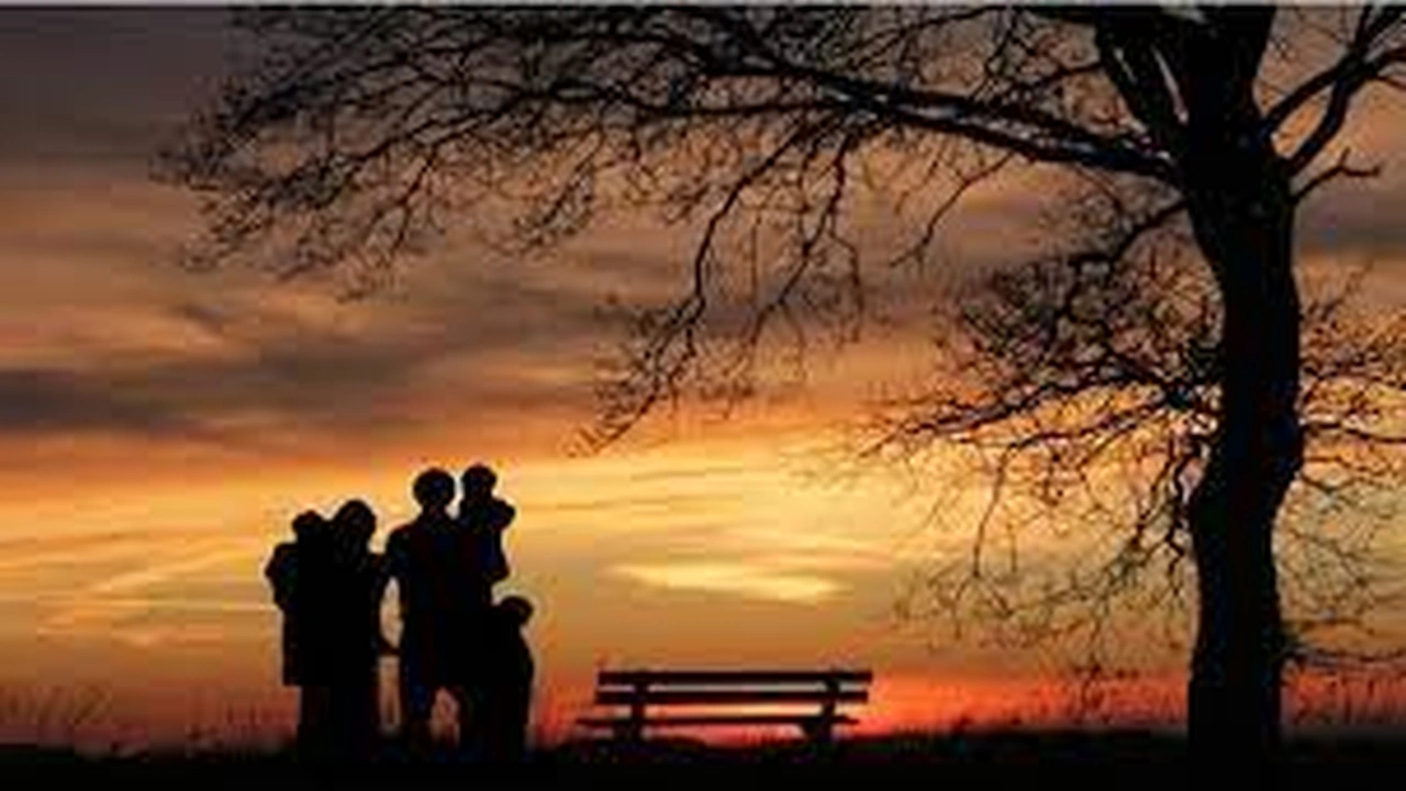 صورة اجمل ما قيل عن الوالدين