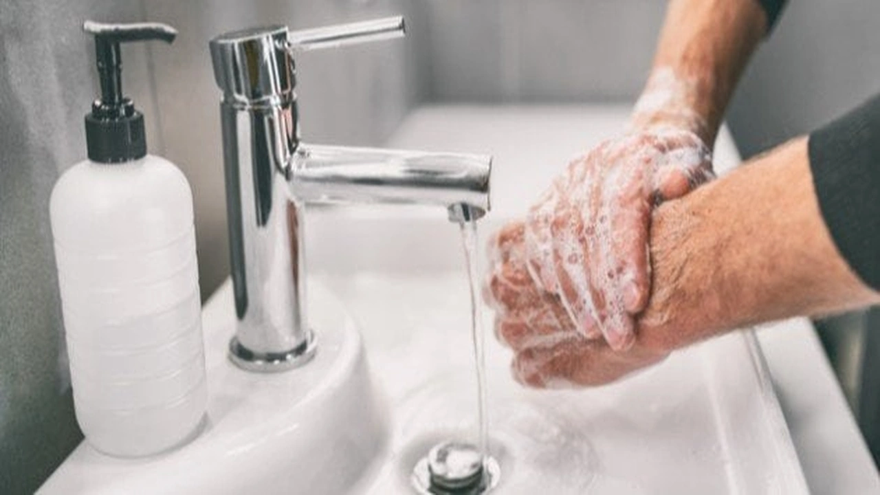 صورة اذاعة مدرسية عن النظافة باللغة الانجليزية