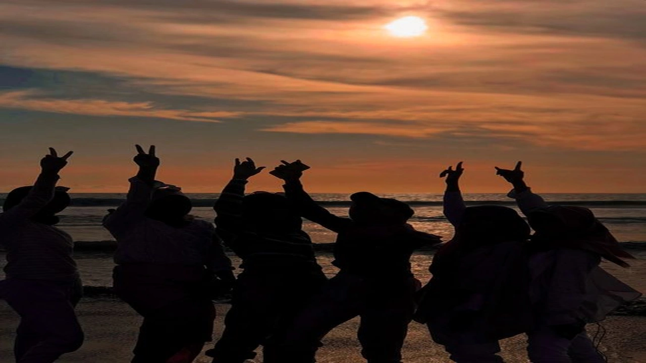 صورة اسماء مجموعات بالانجليزي مع الترجمة