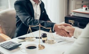 افضل المواقع العربية للاستشارات القانونية و المحاماة والخدمات 