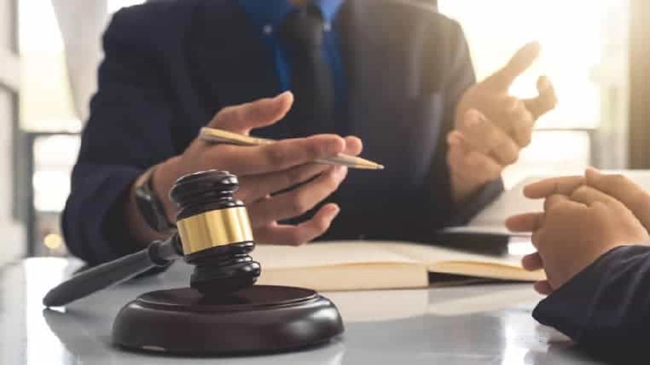 صورة افضل محامي في الرياض