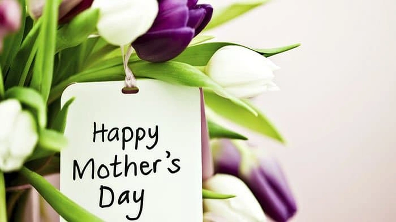 صورة افكار للاحتفال بعيد الام في الحضانة