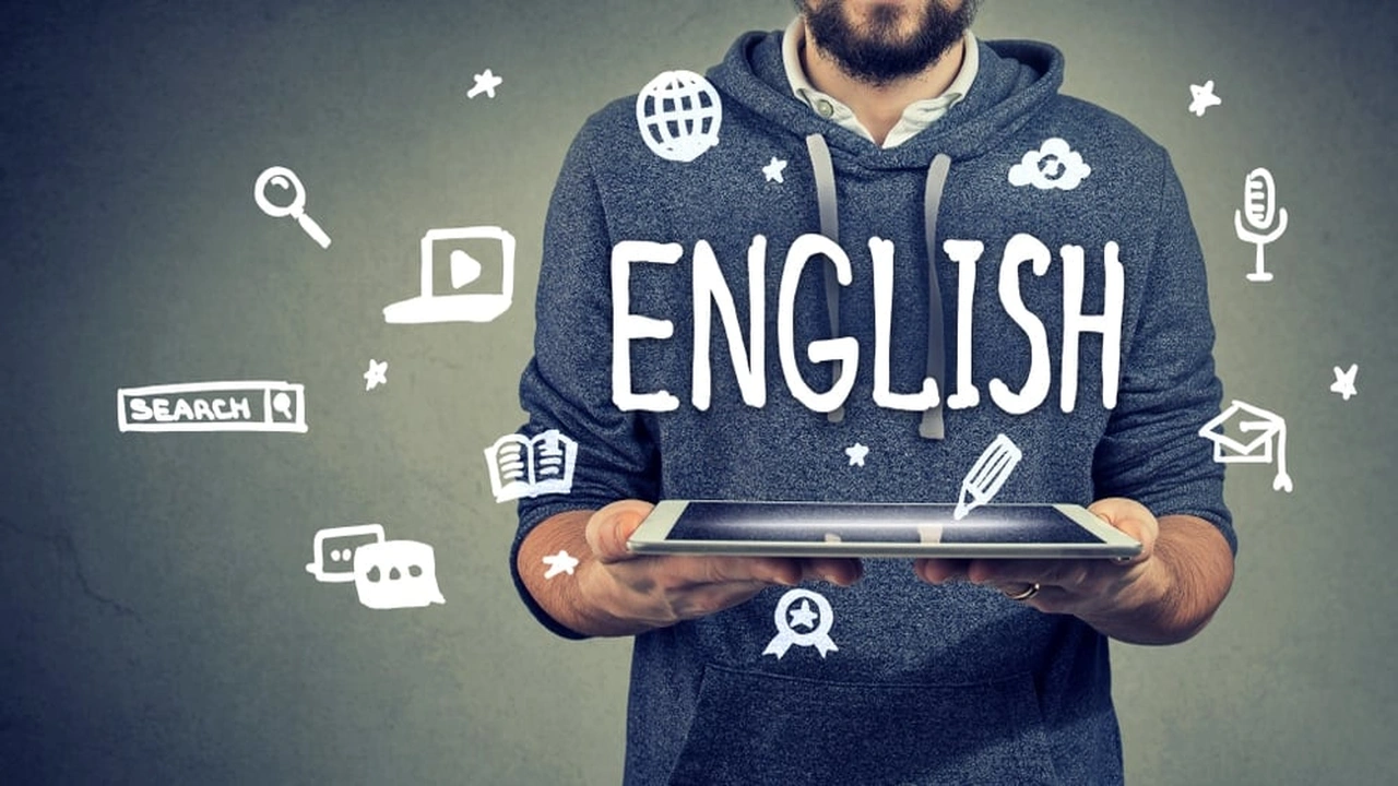 صورة اقتراح اسم موقع تعليمي انجليزي