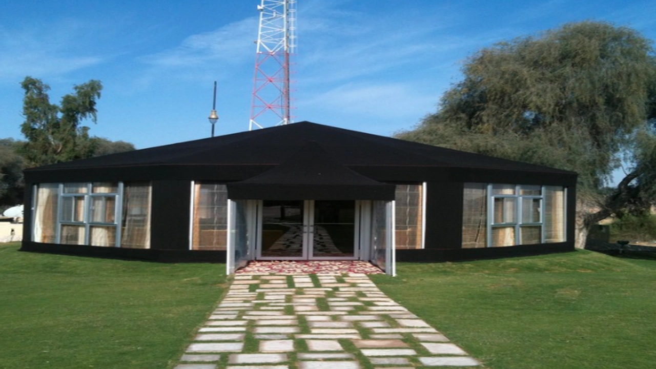 صورة الخيام الملكية الامارات