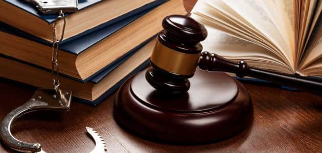 الفرق بين الجنحة والجناية في القانون العماني