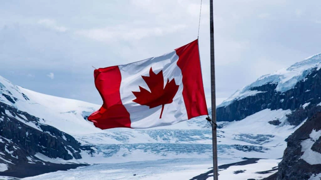 صورة ايجابيات وسلبيات العيش في كندا