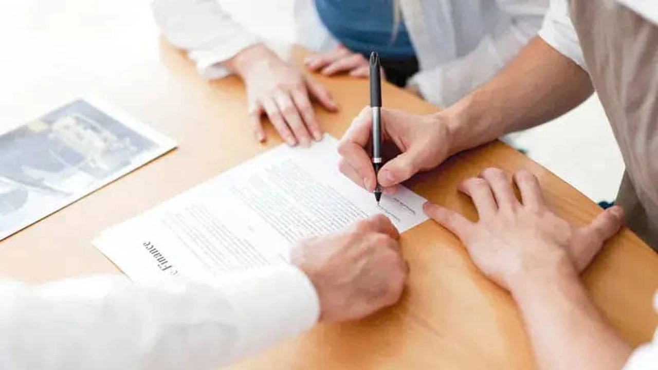 صورة ايميلات شركات توظيف في الامارات