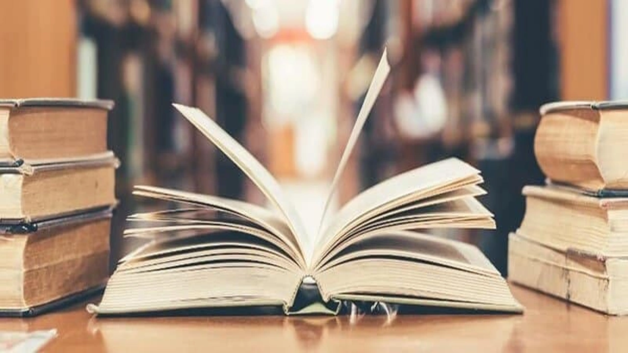 صورة بحث جامعي عن القراءة