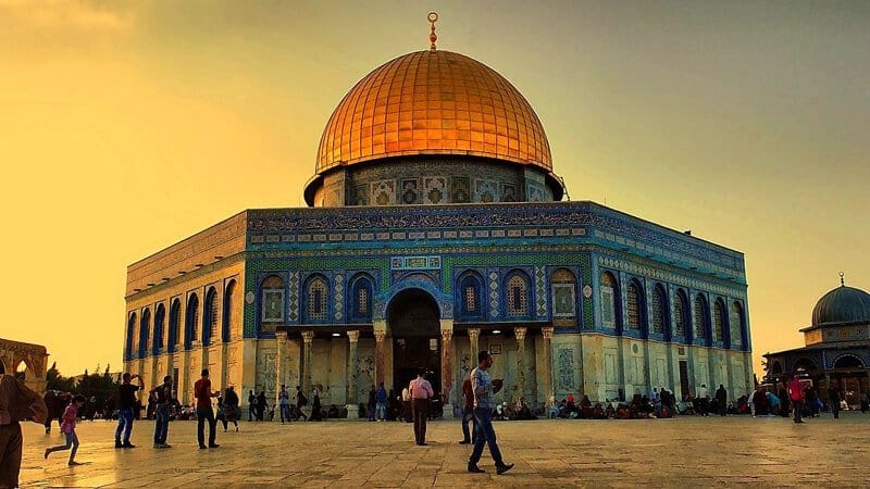 بحث علمي عن القدس