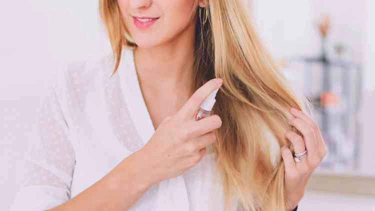 صورة بخاخ لتكثيف الشعر مؤقت