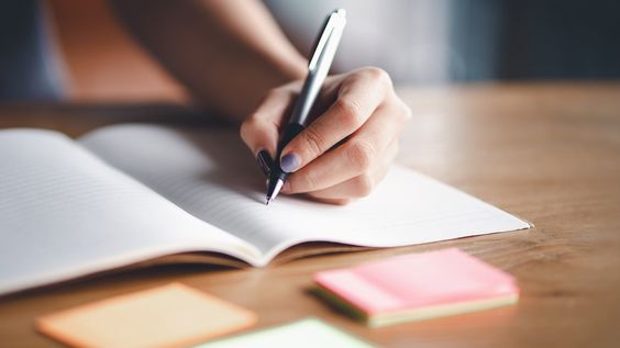 برجراف لأي موضوع ثانوية عامة