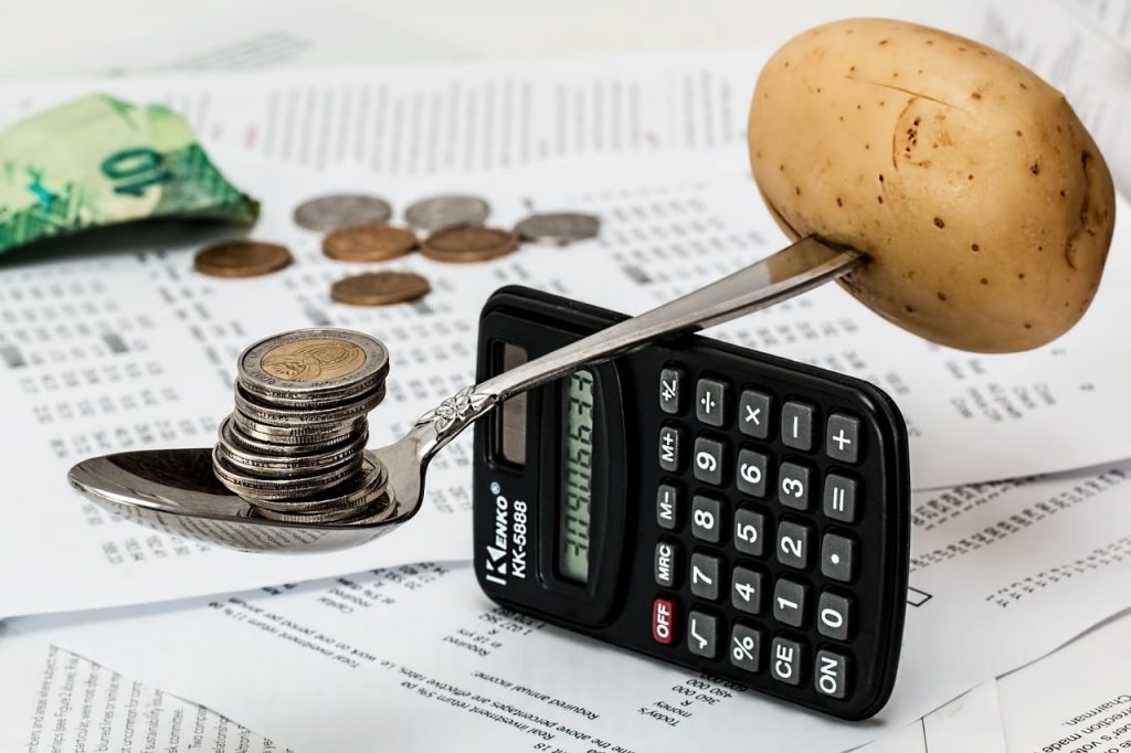 برنامج حساب الدخل والمصاريف