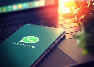 برنامج عمل ملصقات متحركة