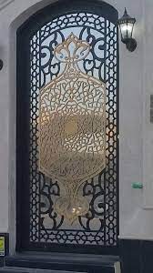 بوابات حديد