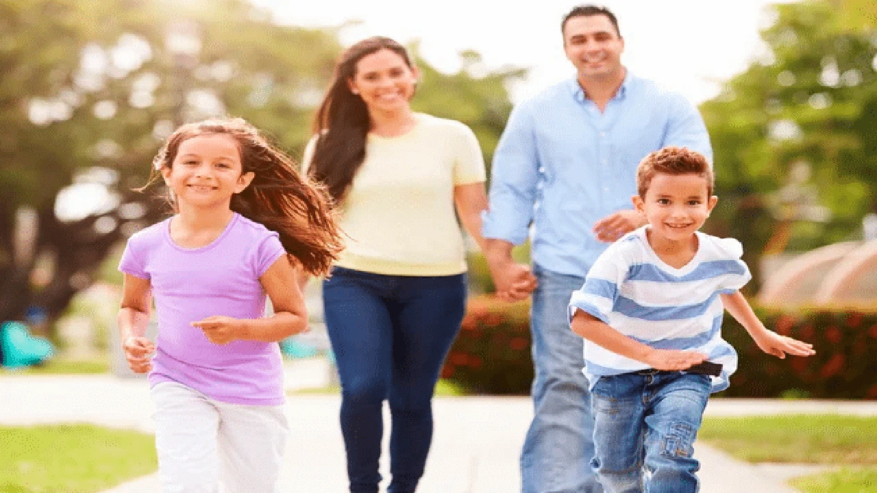 صورة تأثير السعادة الزوجية على الأبناء