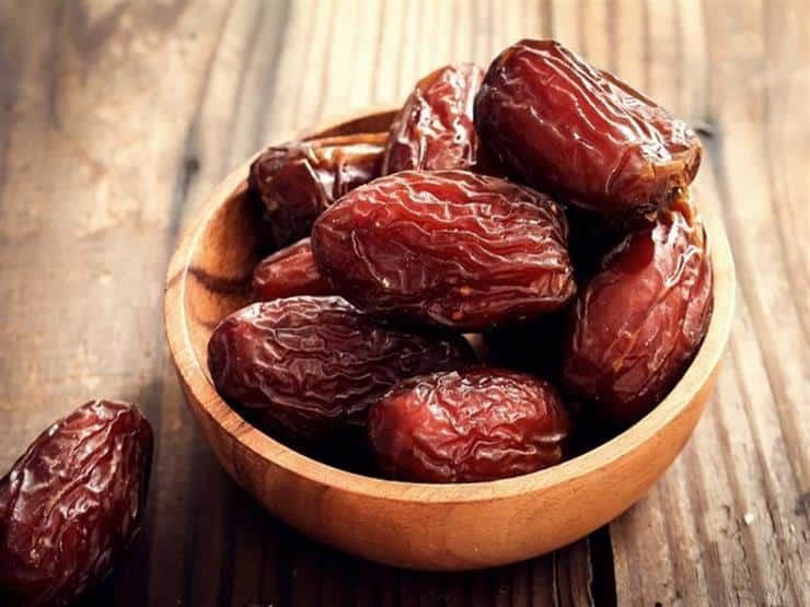 تجاربكم مع التمر لتسهيل الولادة