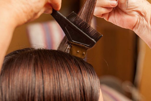 تجربتي في صبغ شعري بالحناء