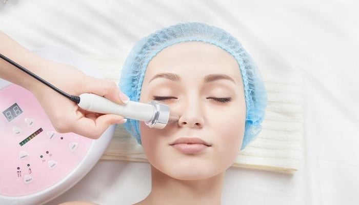 تجربتي مع عملية تجميل الاذن