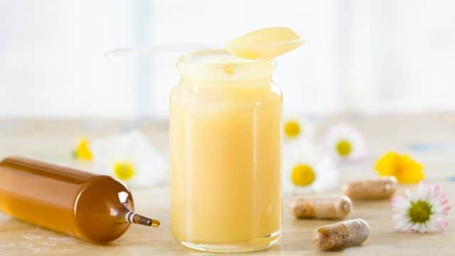 تجربتي مع غذاء ملكات النحل للحمل
