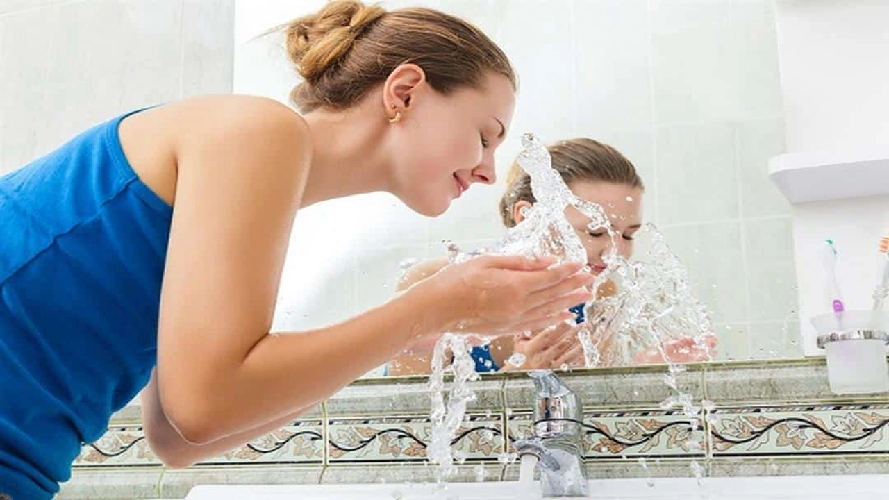 صورة تجربتي مع غسل الوجه بالماء فقط