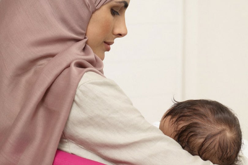تجربتي مع مخدة الرضاعة