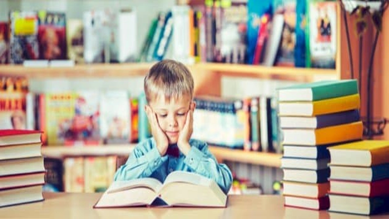 صورة تدريبات على الجملة الفعلية للصف الرابع