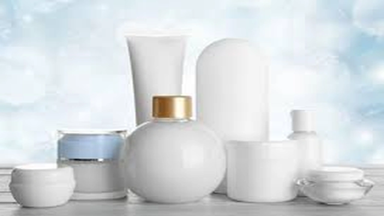 صورة ترتيب وضع مستحضرات العناية بالبشرة