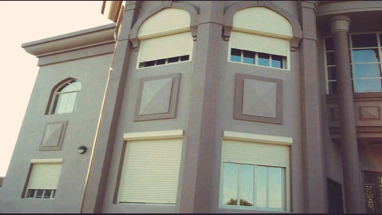 صورة تركيب شتر النوافذ الدمام