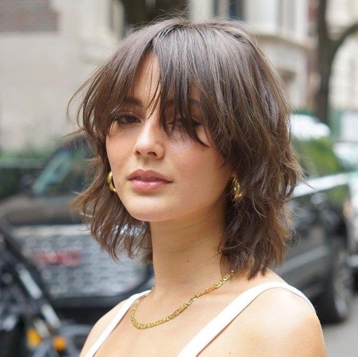 تسريحات شعر قصير للبنات الكبار سهلة وسريعة