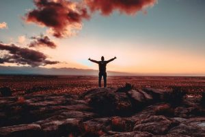 تعبير عن الحياة في الحاضر بالانجليزي