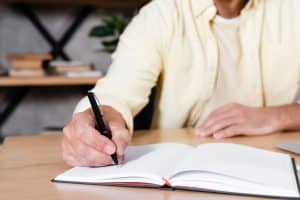 تعبير عن هواية الكتابة