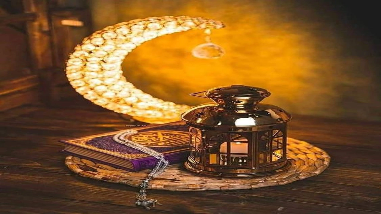 صورة تعريف رمضان بالانجليزية