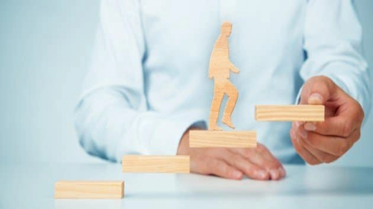 صورة تغريدات عن تطوير الذات