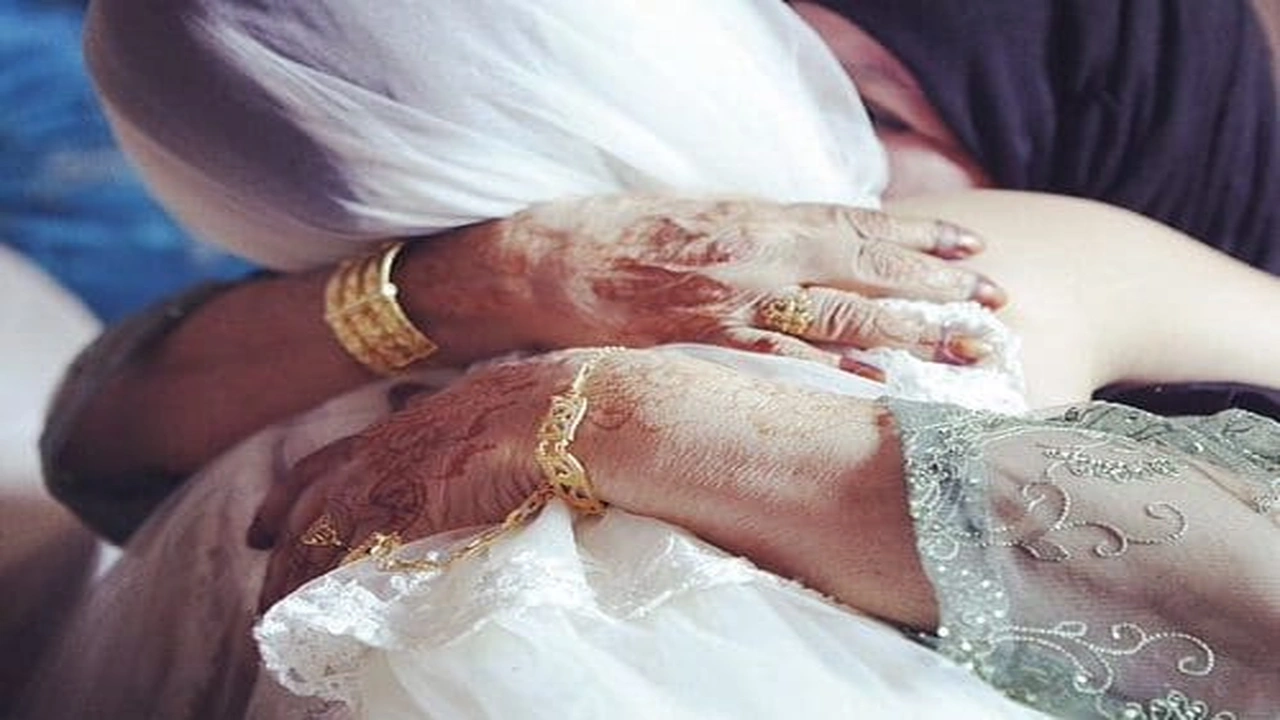 صورة تفسير حلم الام في المنام