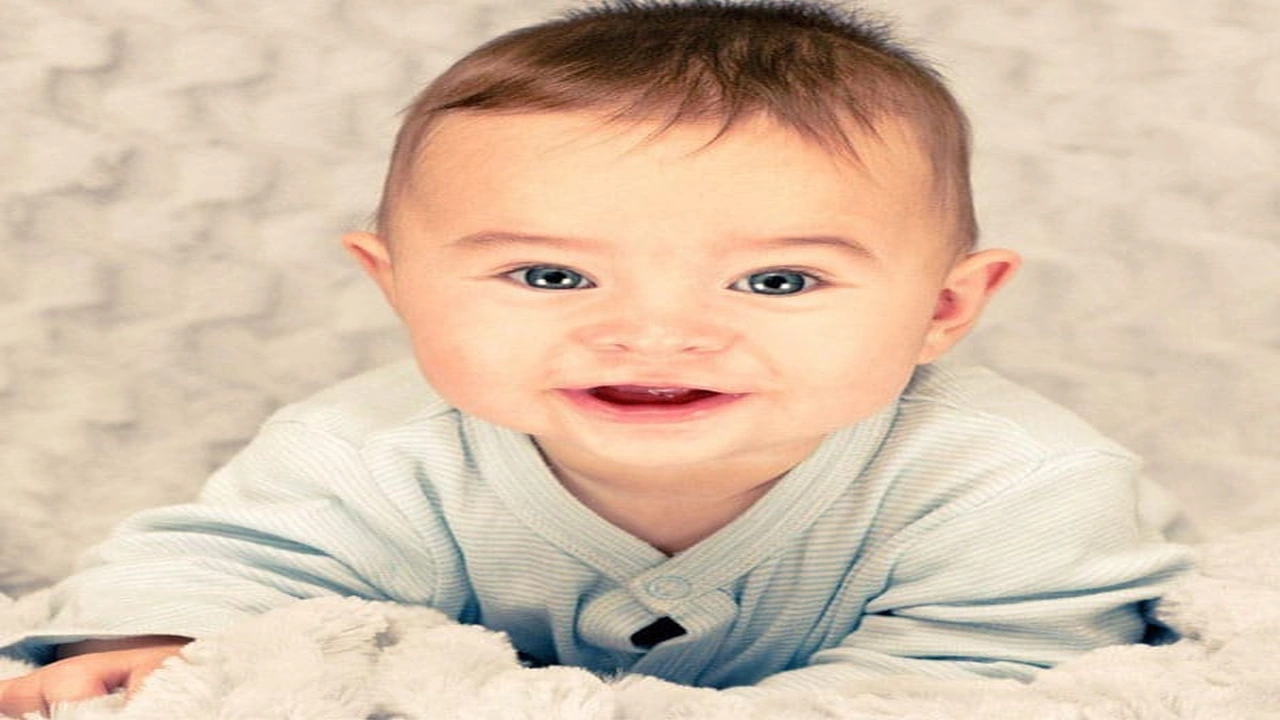 صورة تفسير حلم الطفل في المنام