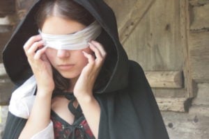 تفسير رأيت أختي عمياء في المنام