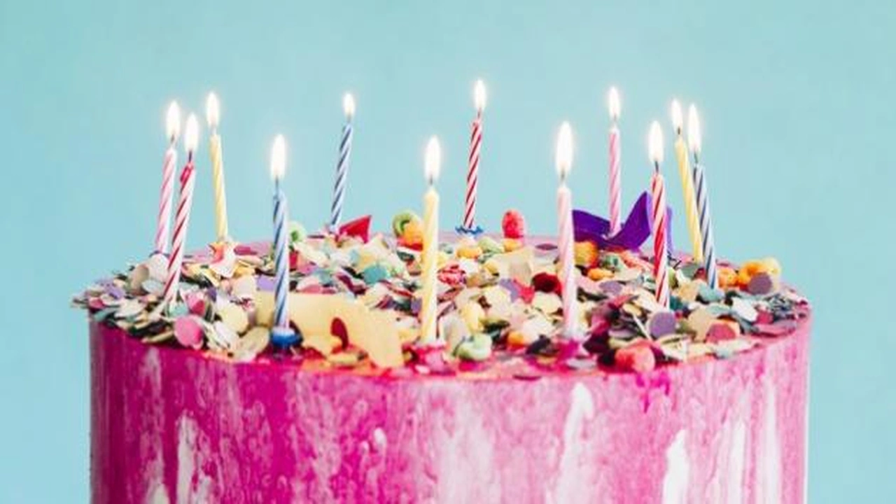 صورة تهنئة عيد ميلاد صديقتي بالمغربية