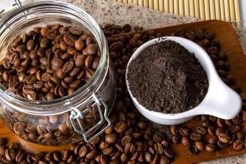 خلطات لتقشير الوجه