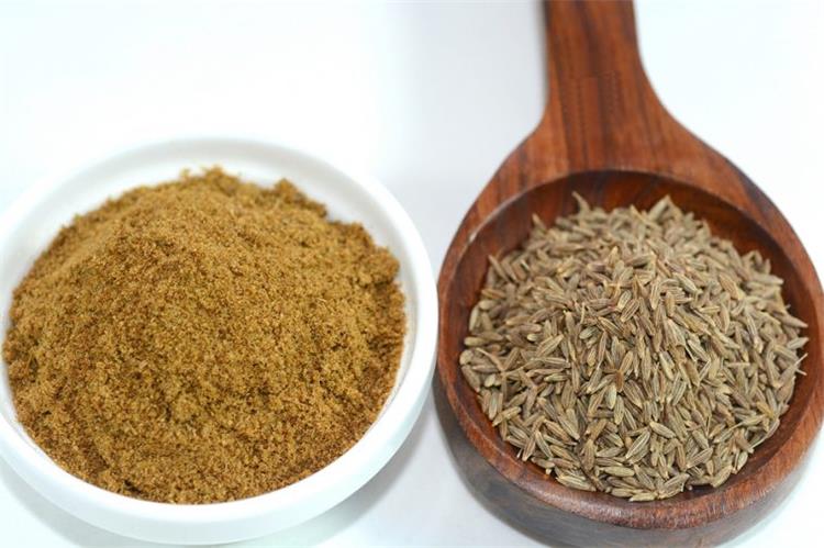 خلطة سودانية لتطويل الشعر بسرعة