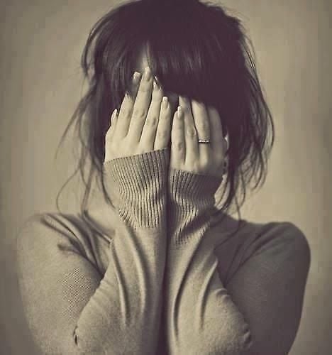 خلفيات واتس اب للبنات حزينة