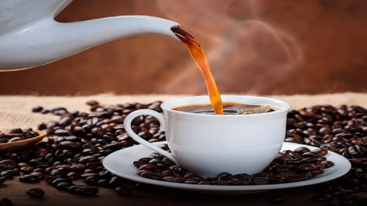 صورة خواطر عن القهوة والمساء