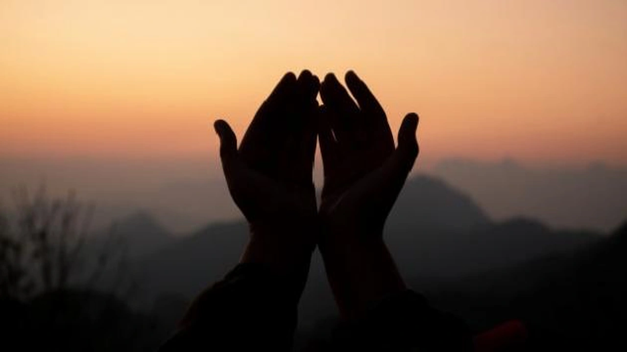 صورة دعاء تسهيل العمل الصعب