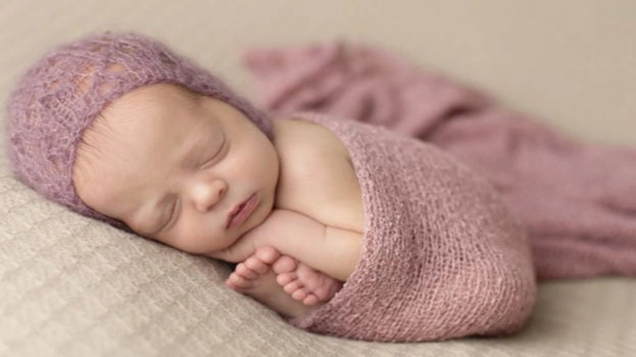 صورة دعاء لشفاء الطفل المولود