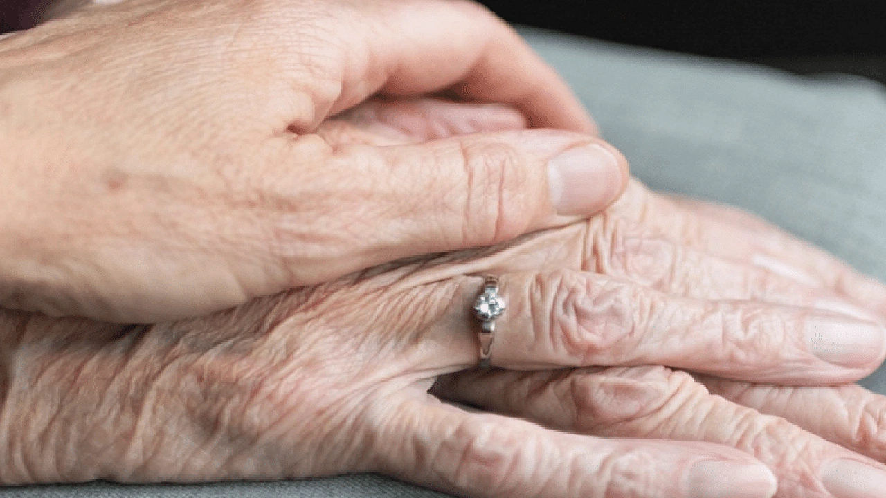 صورة دعاء لشفاء جدي وجدتي