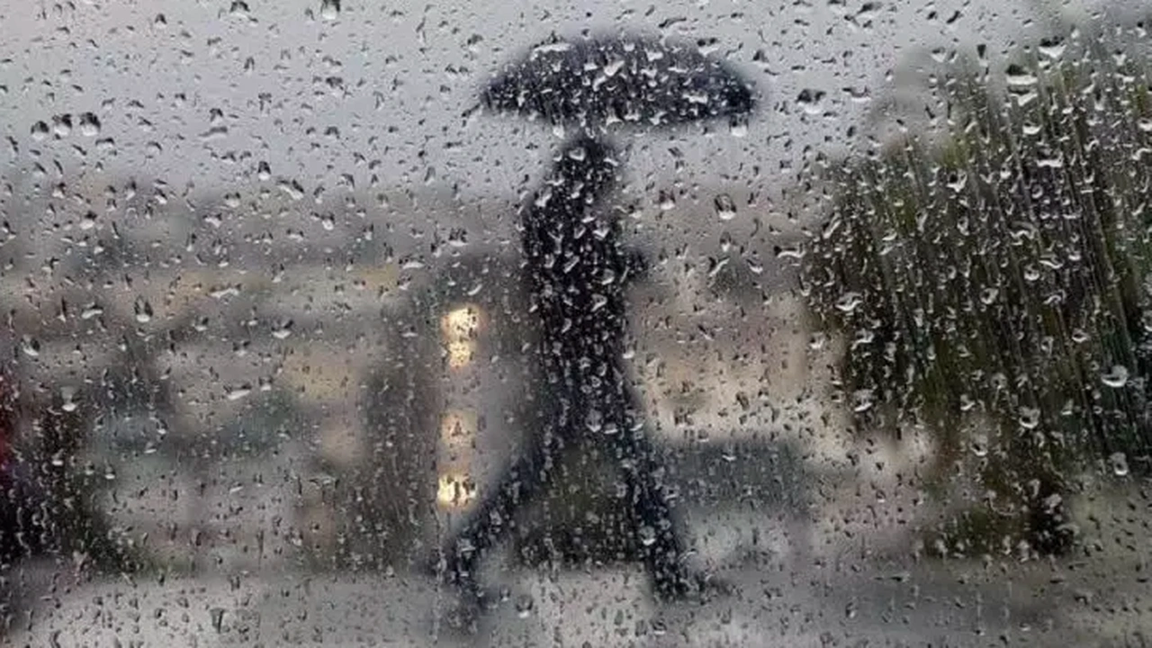 صورة رؤية المطر في المنام للمهموم