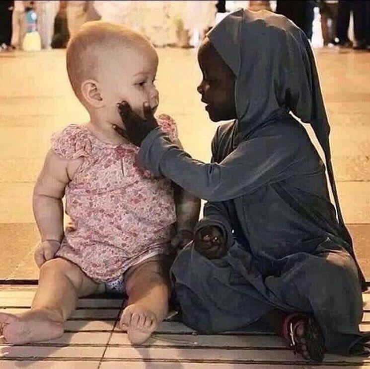 رد على شخص عنصري